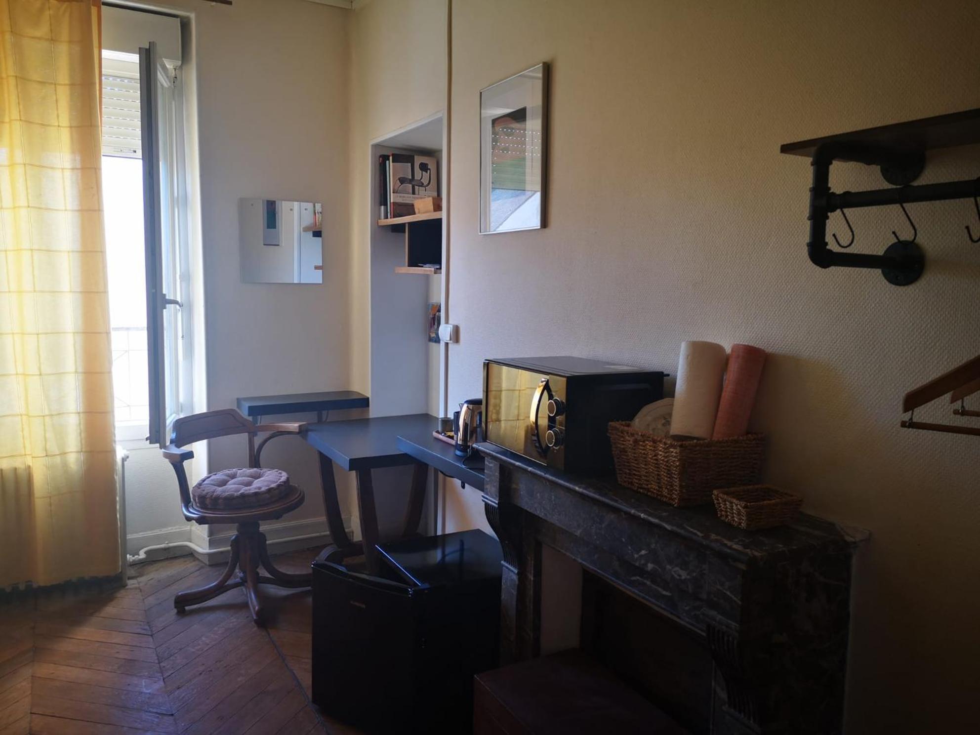 Chambres Avec Salle De Bains Et Cuisine En Centre Ville Argenton Sur Creuse Экстерьер фото